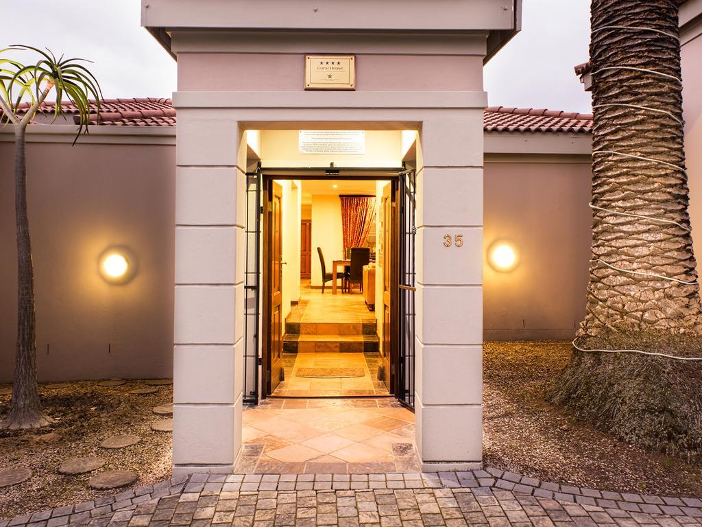 Lord Caledon Guest House Джордж Екстериор снимка